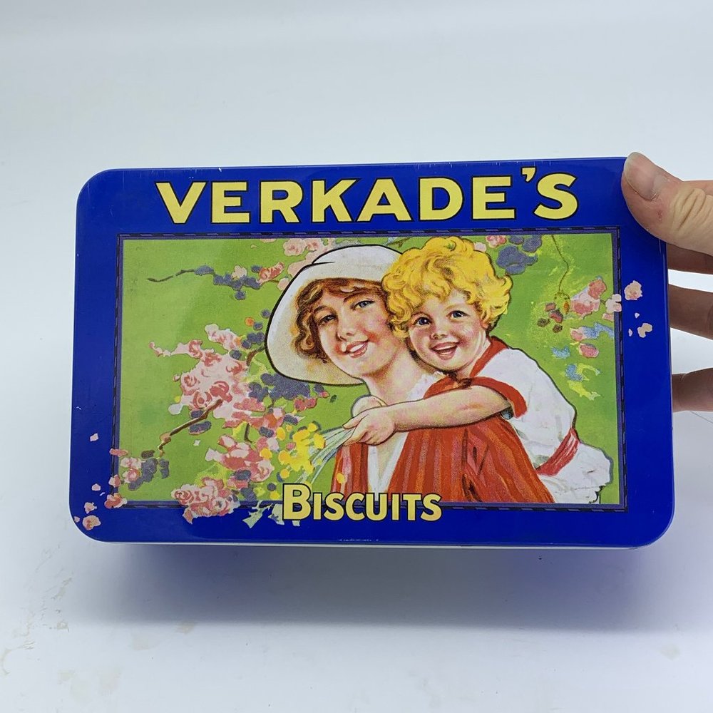 VINTAGE TIN, Dutch - Verkade Biscuits Tin